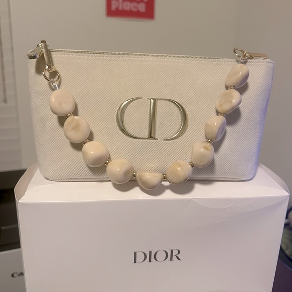 Dior gold CD make up pouch bag - Picture 4 of 7